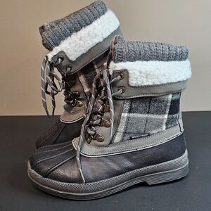 Tamarak Women's Waterproof Snow Boots Size 7 Gray Black White Lined Worn Once